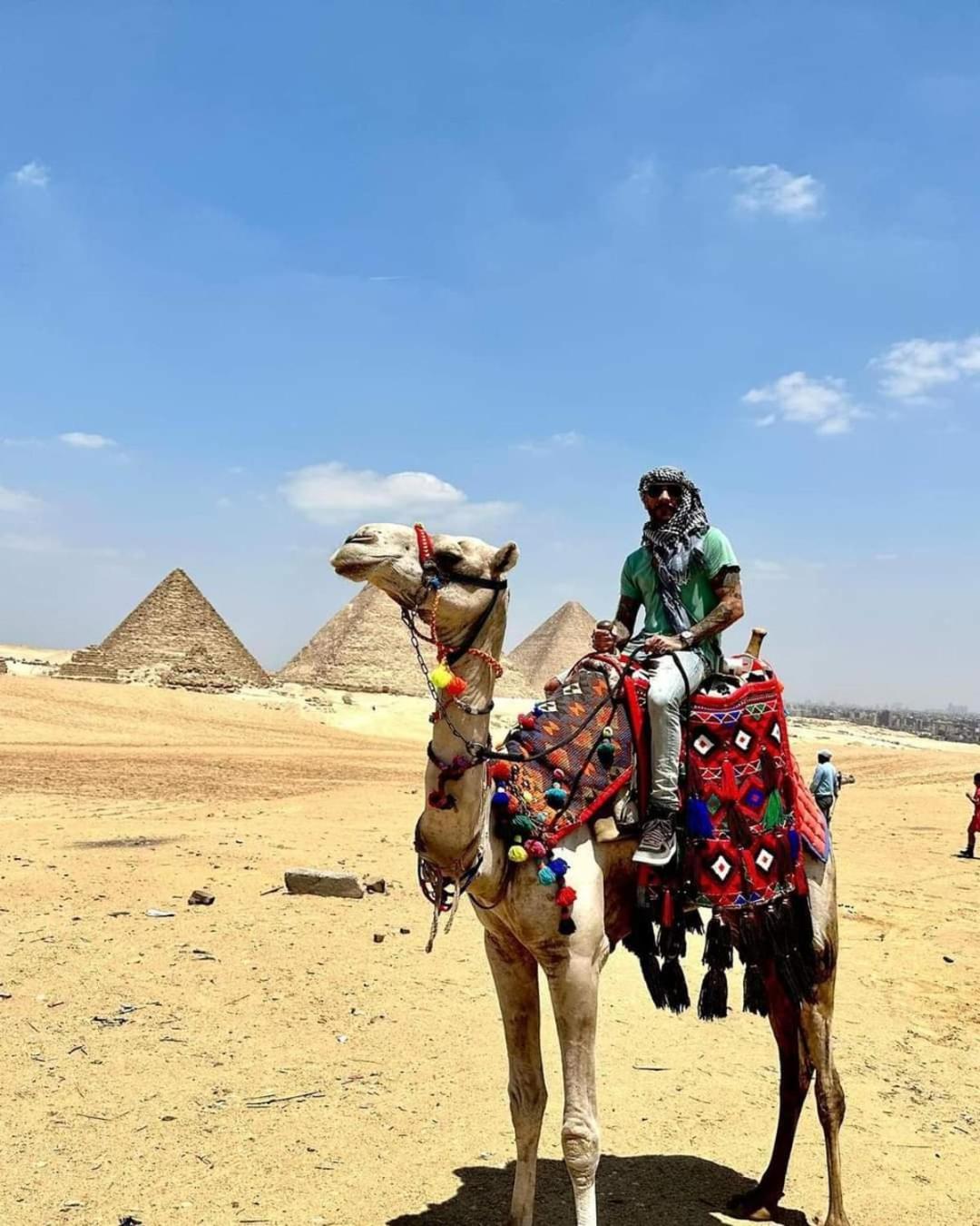 Mesho Falcon Pyramids View Inn Kafret el-Gabal Εξωτερικό φωτογραφία